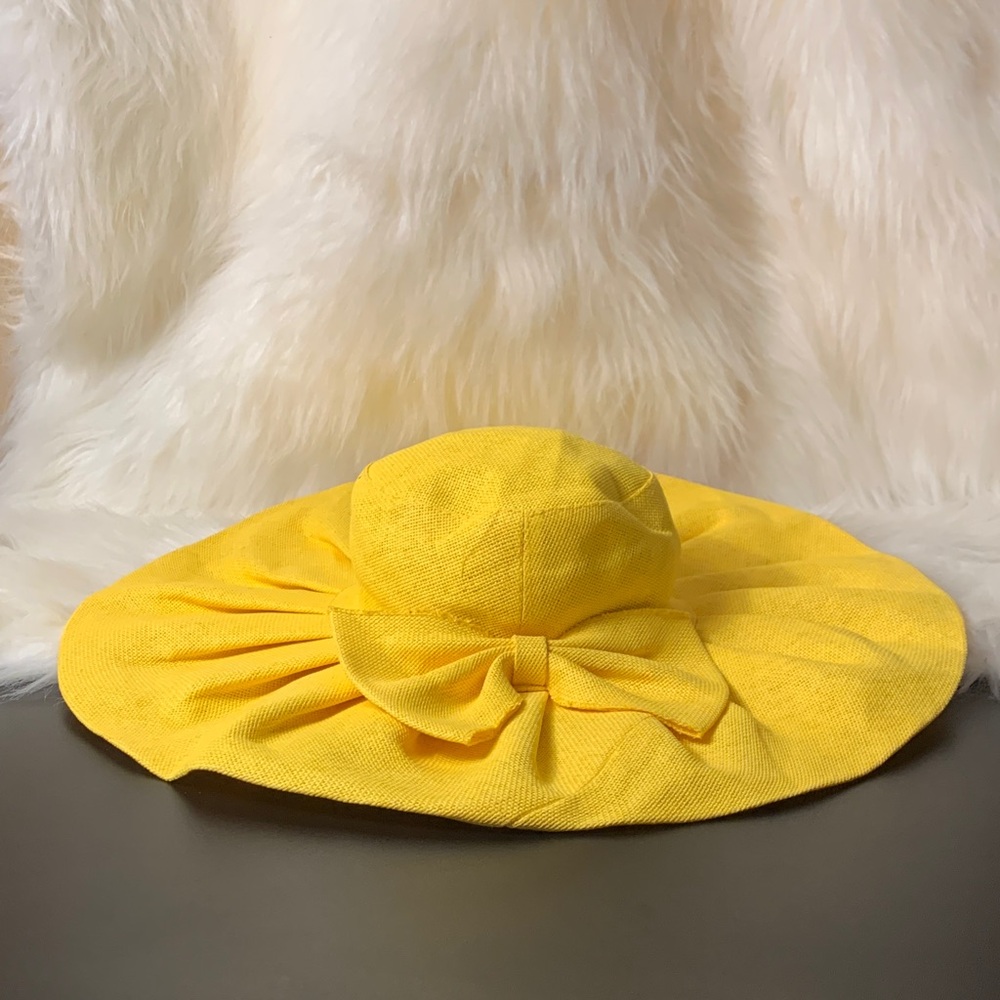 Elegant Yellow Sun Hat (NWOT)